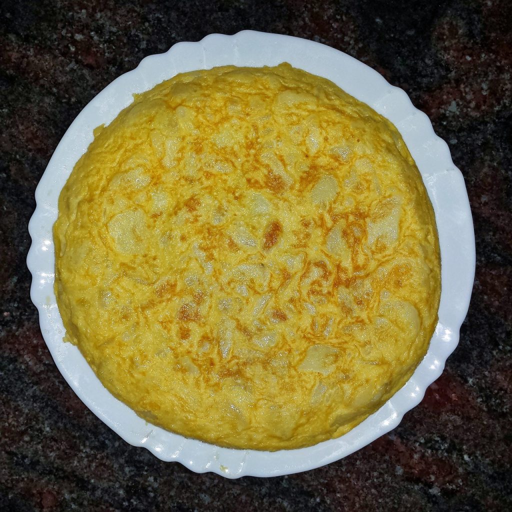 tortilla, potatoes, food, kitchen, omelette, gastronomy, tortilla, tortilla, tortilla, tortilla, tortilla, omelette, omelette